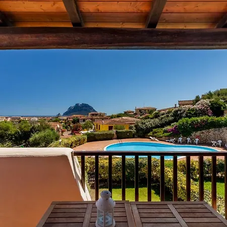 La Terrazza Su Tavolara Apartment